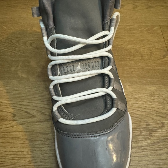 AIR JORDAN 11 COOL GREYS - Picture 4 of 6